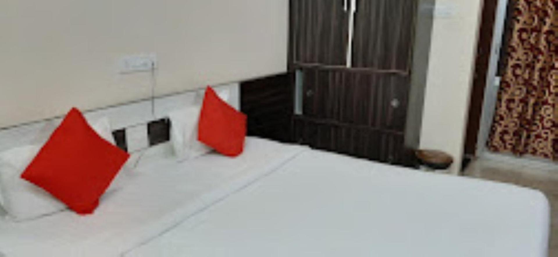 Hotel New Jasmine,Cuttack Eksteriør billede